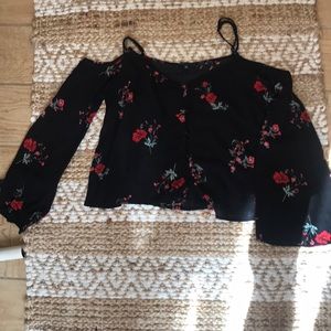 Kendall and Kylie xs crop top